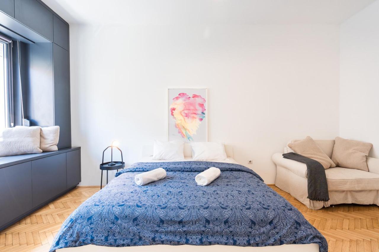 Bright Studio With Parliament View, Free Parking Budapest Exterior foto