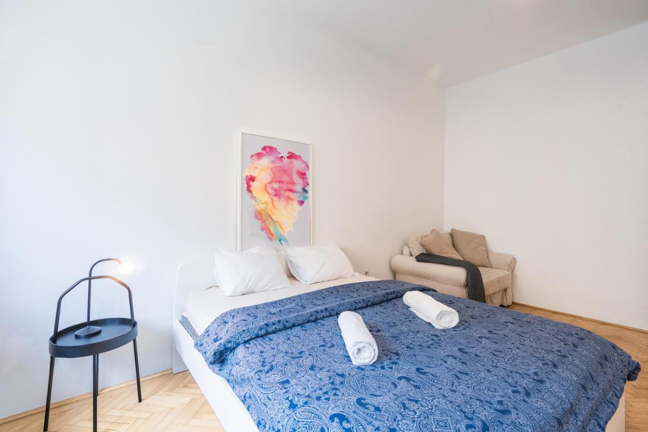 Bright Studio With Parliament View, Free Parking Budapest Exterior foto