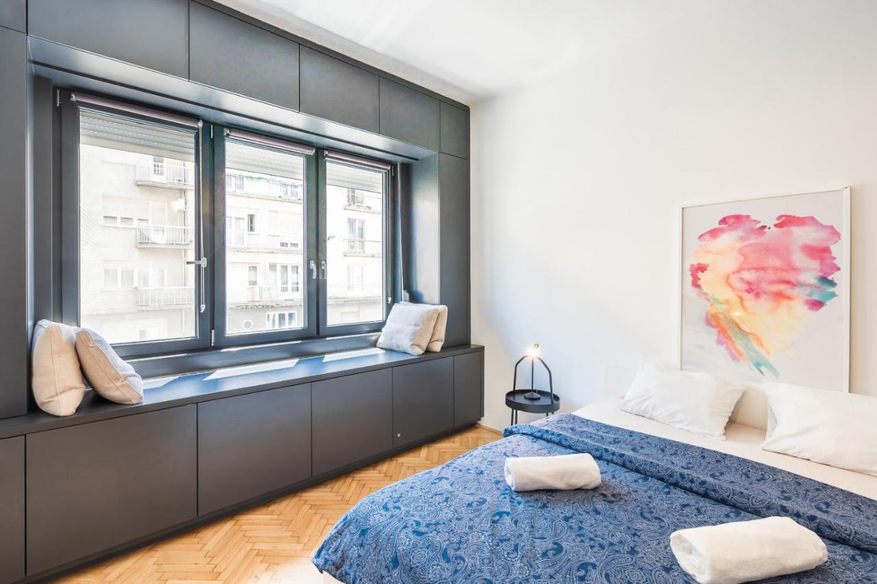 Bright Studio With Parliament View, Free Parking Budapest Exterior foto